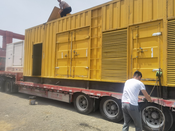 吉首除了负载情况和发动机维护，还有哪些因素会影响 200kw 柴油发电机的油耗？
