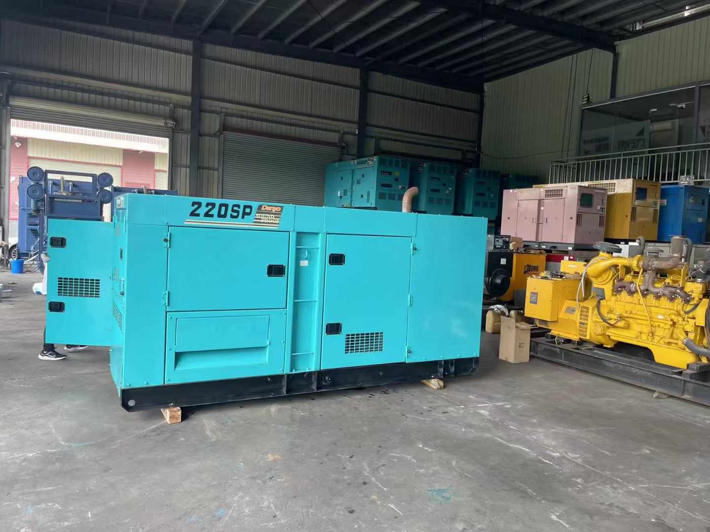 吉首800kW 柴油发电机的输出电流波动范围是多少？