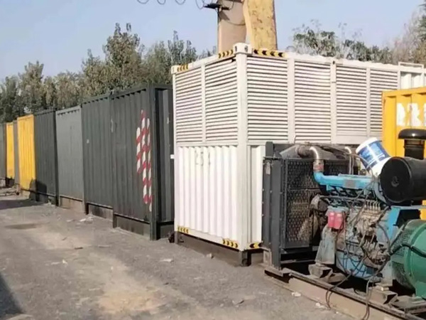 吉首200KW柴油发电机机组每小时油耗是多少?